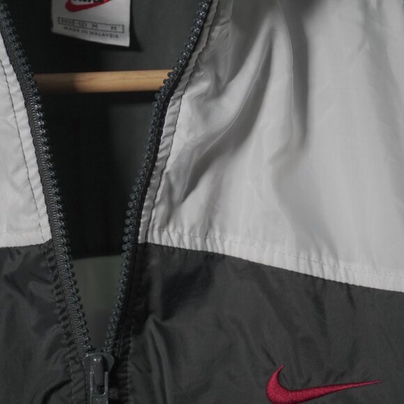 VINTAGE 90'S NIKE WINDBREAKER ZIP UP SPRING JACKET BOYS MEDIUM - Picture 6 of 14